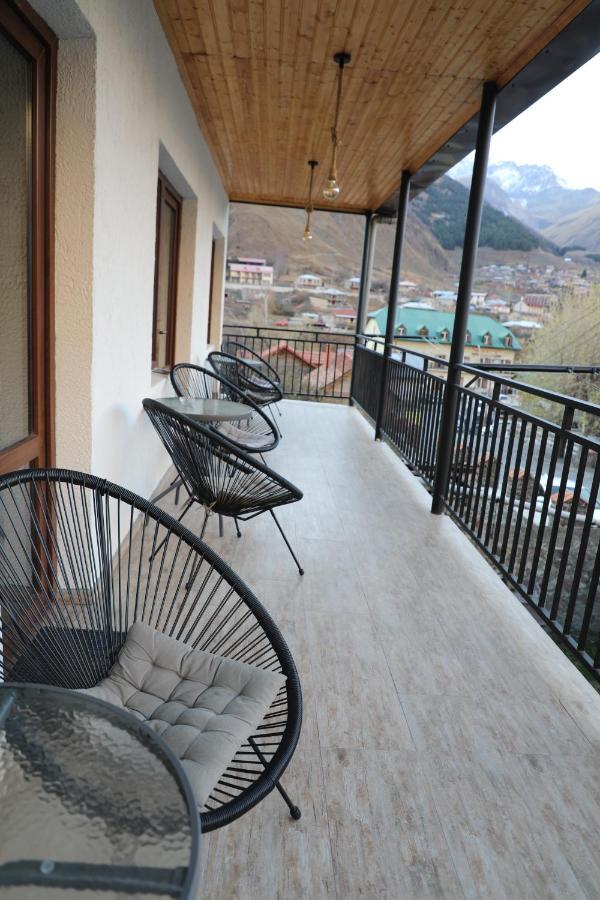 Paradise Inn Kazbegi Esterno foto